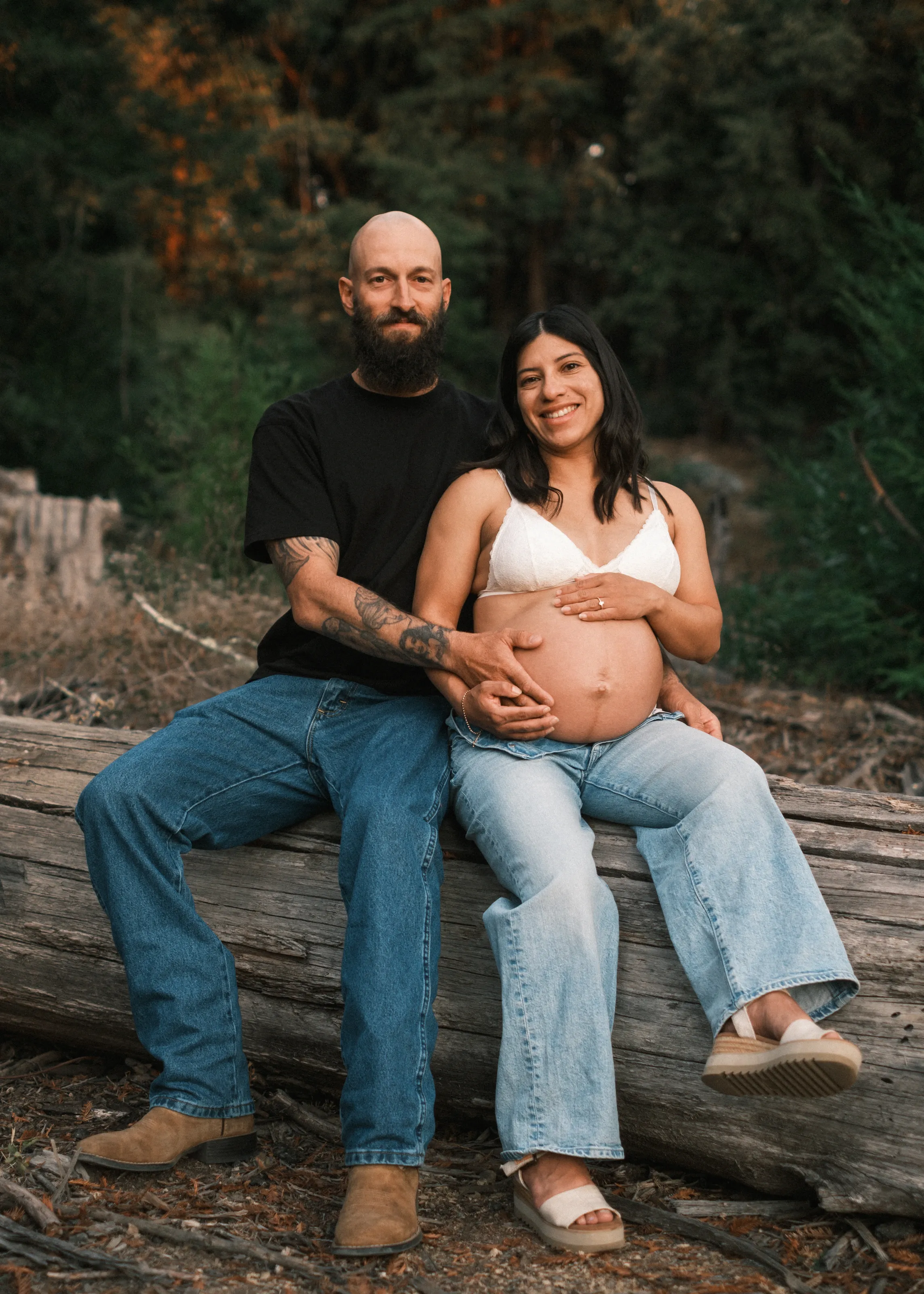 Alex + Estefania, frame 4