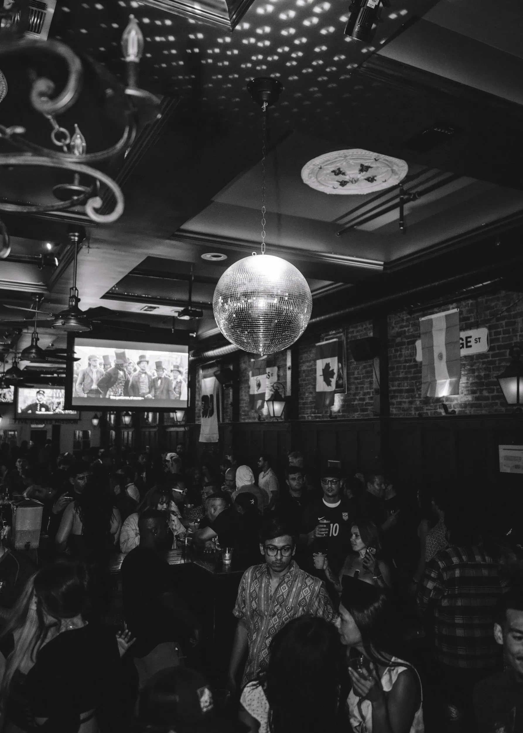 Nightlife, frame 5