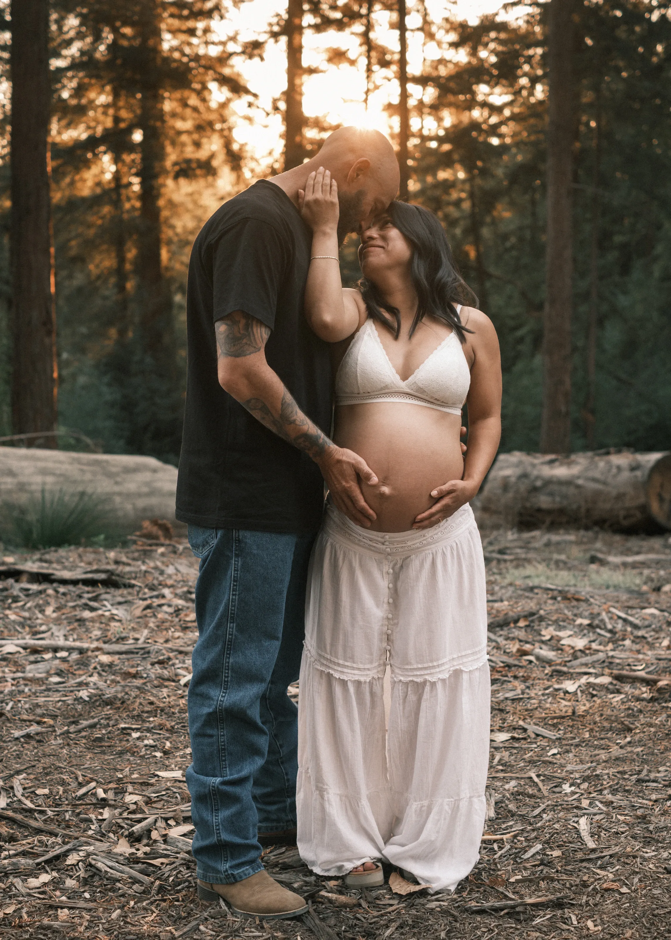Alex + Estefania, frame 9