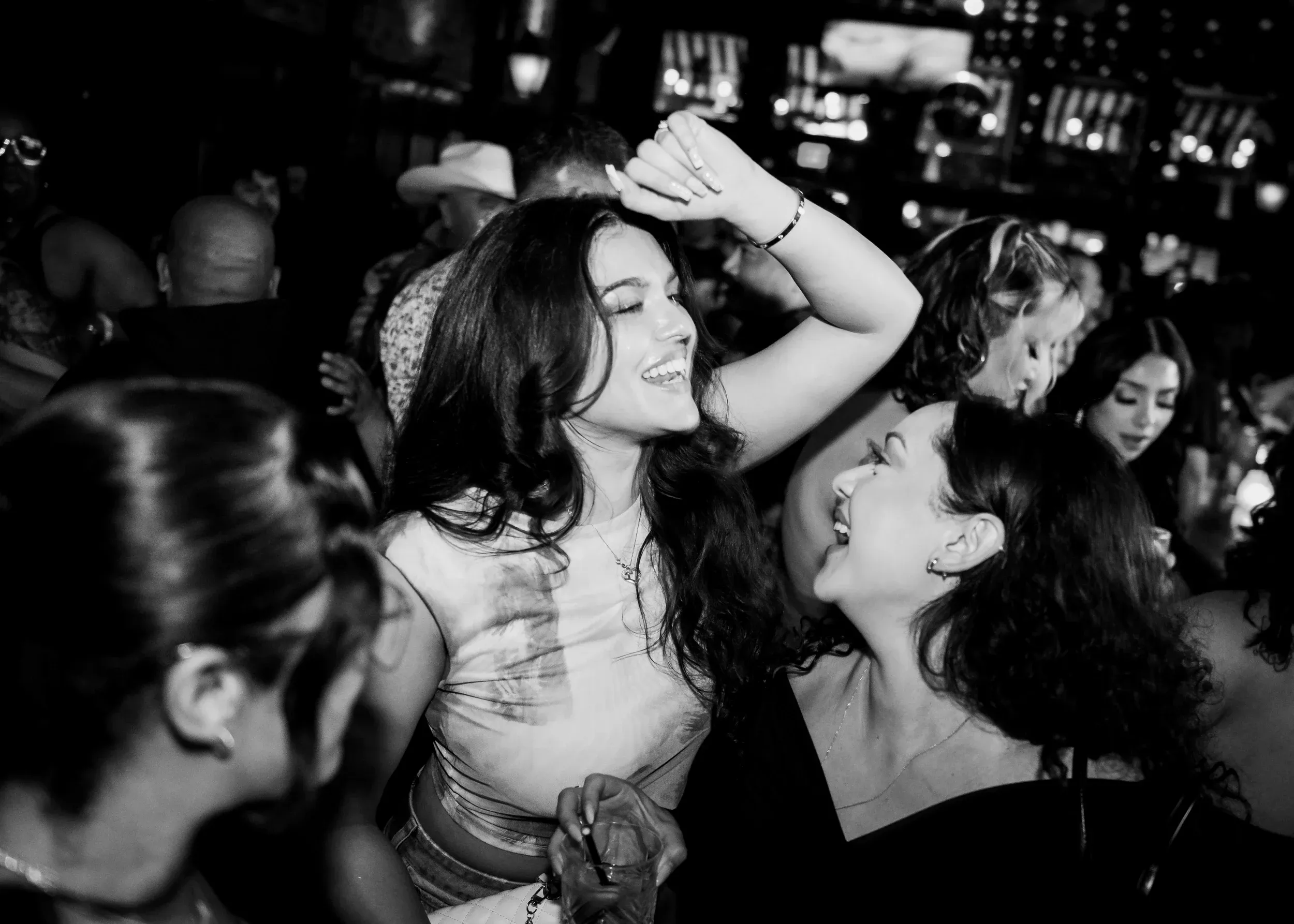 Nightlife, frame 10